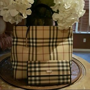 Burberry Nova tote